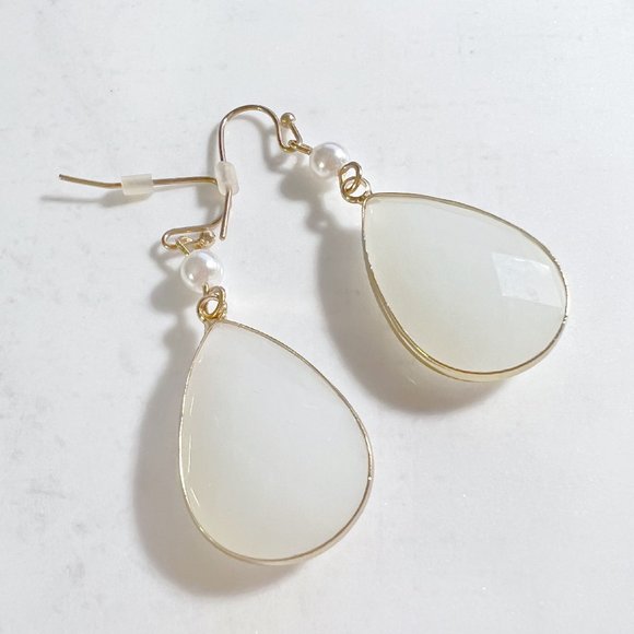 4/$25 Pearl And Glass Drop Earrings - Picture 2 of 2